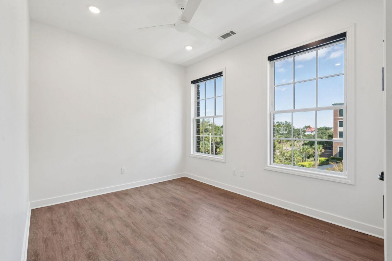 1 Barre Street Photo 11