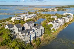 1109 Studdingsail Lane photo 4