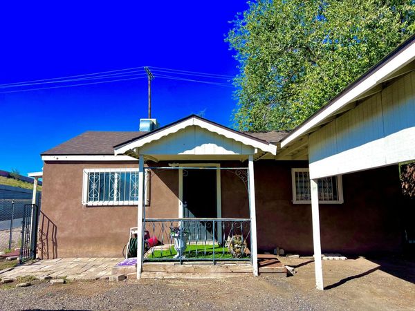 2201 7th Street NW, Albuquerque, NM 87102