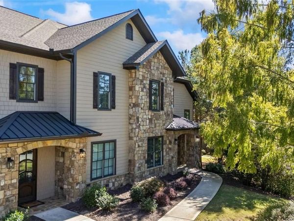 15 Cottage Lane, Unit 102, Toccoa, GA 30577