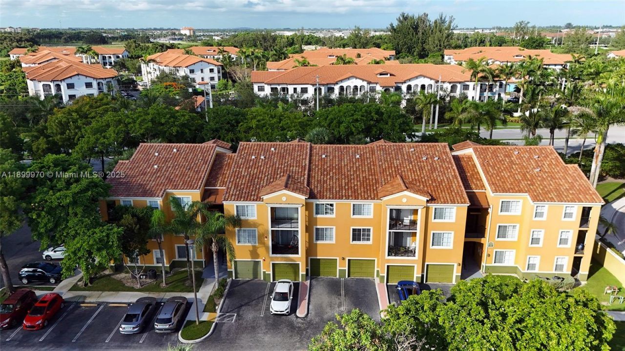 2440 E Preserve Way, Unit 208, Miramar, FL 33025 Photo