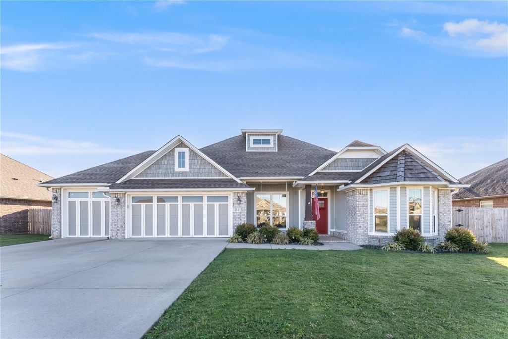 210 Adams Street, Pea Ridge, AR 72751 Main Photo