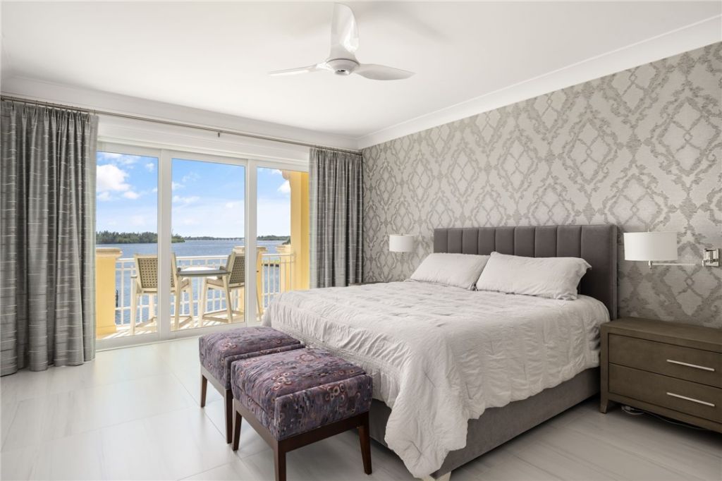 7 Royal Palm Point, Unit PHW, Vero Beach, FL 32960 Photo