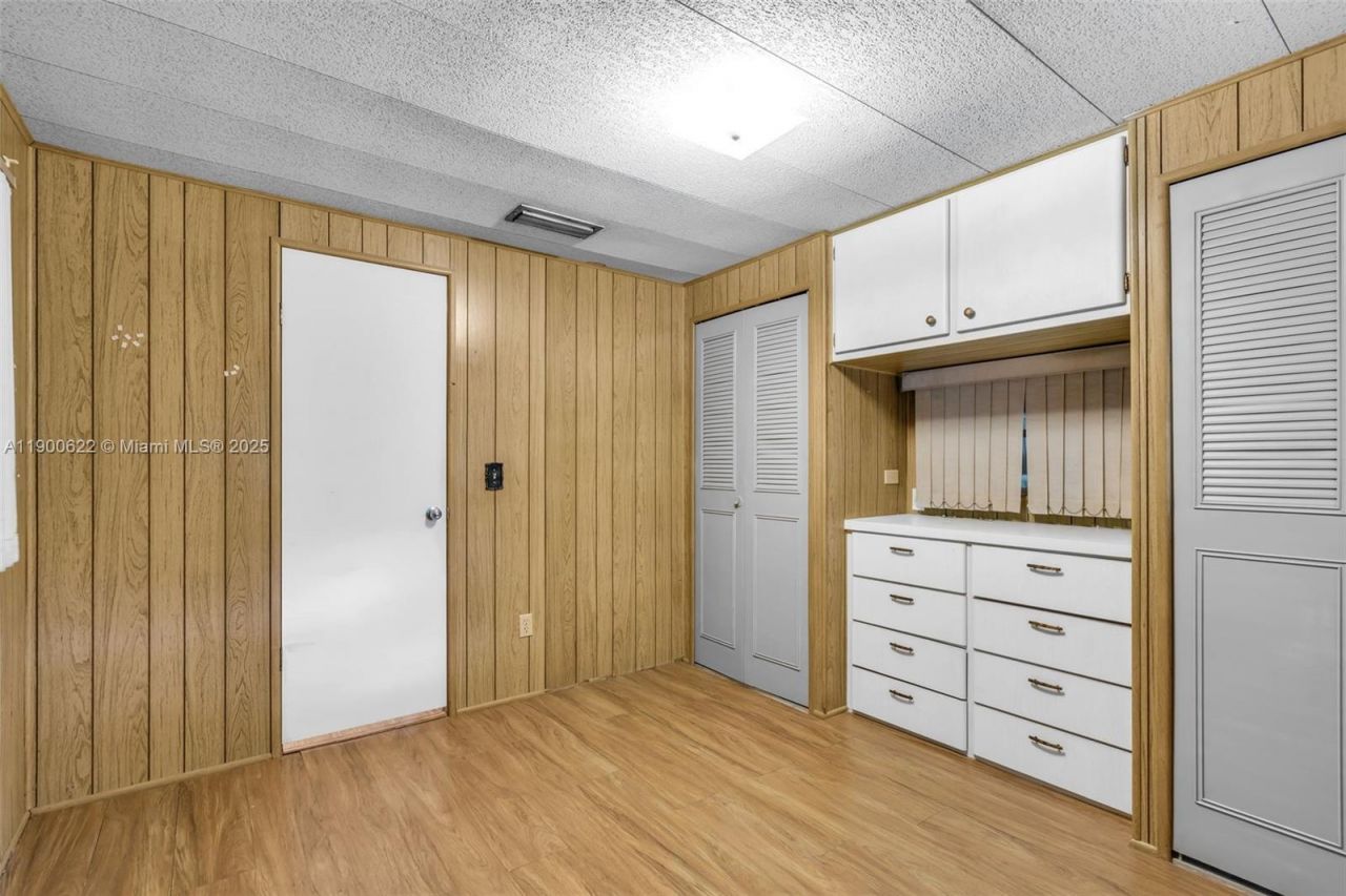 8360 SW 21st St, Davie, FL 33324 Photo