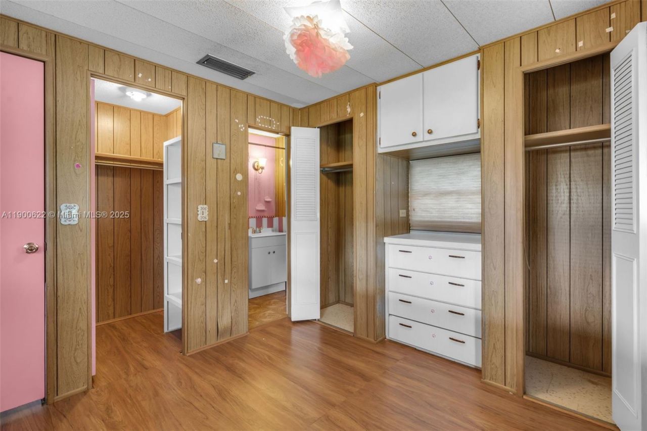 8360 SW 21st St, Davie, FL 33324 Photo