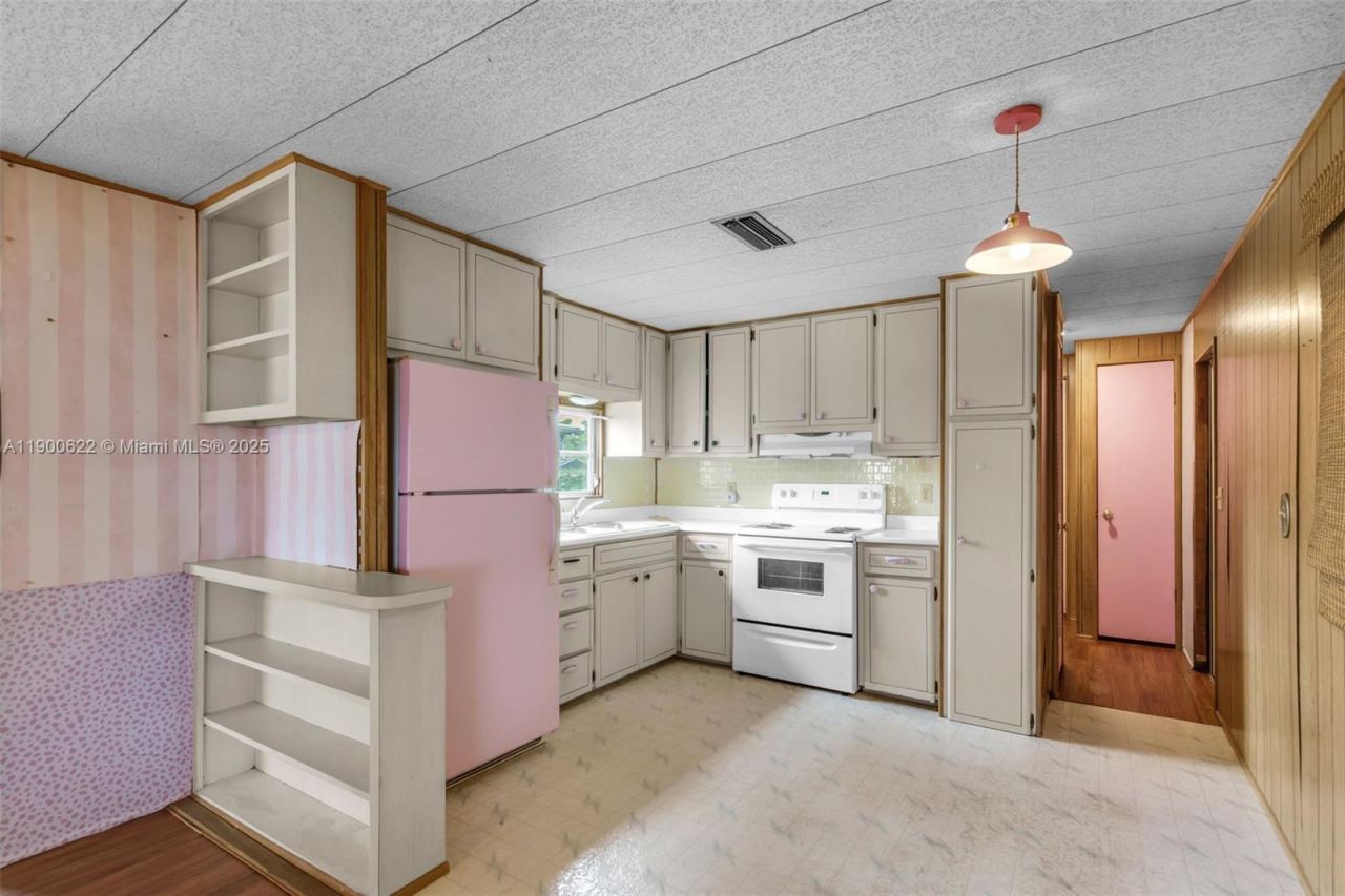 8360 SW 21st St, Davie, FL 33324 Photo