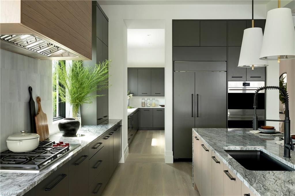 6704 Newport Rd, Naples, FL 34109 Photo