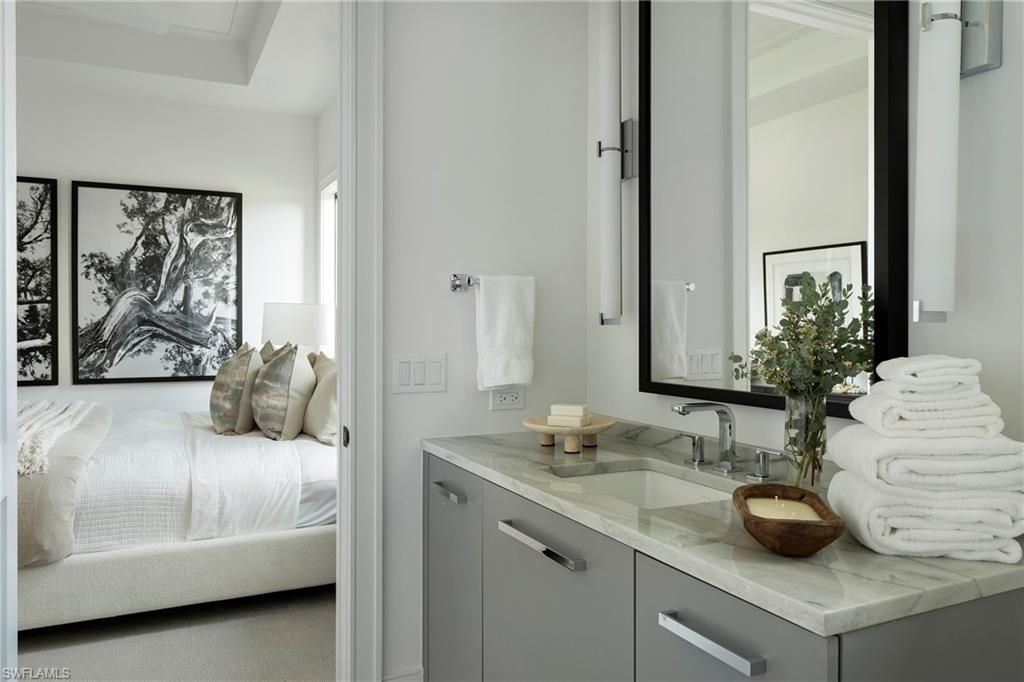 6704 Newport Rd, Naples, FL 34109 Photo