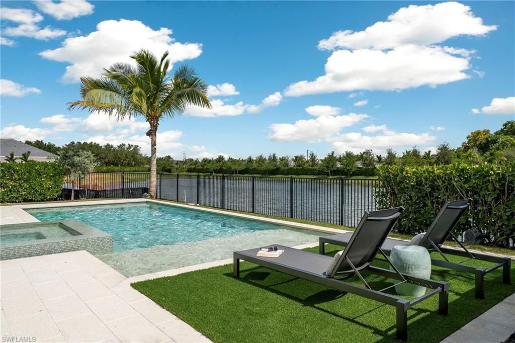 6704 Newport Rd, Naples, FL 34109 Photo