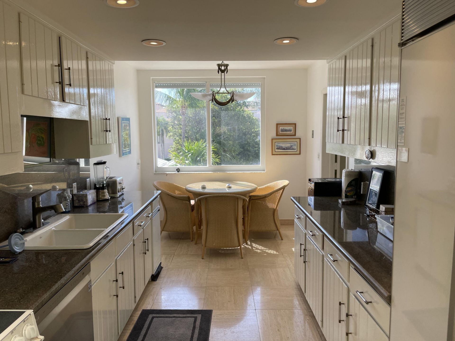 145 Peruvian Avenue, Unit 301, Palm Beach, FL 33480 Photo