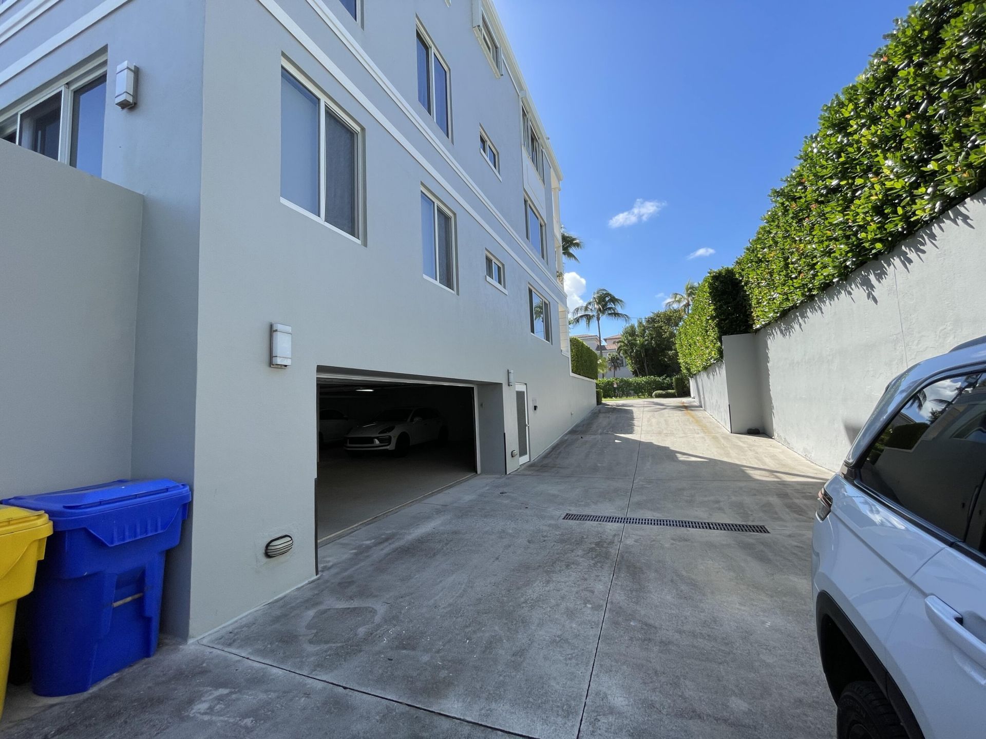 145 Peruvian Avenue, Unit 301, Palm Beach, FL 33480 Photo