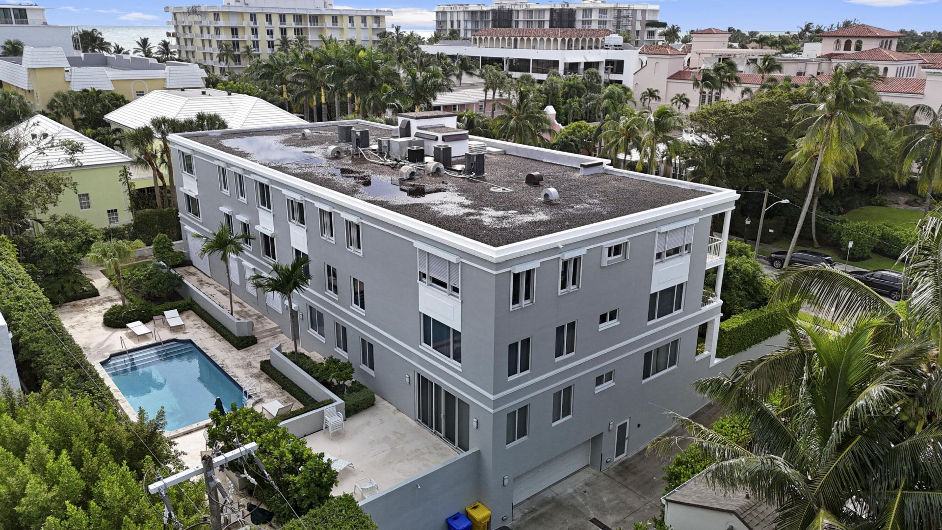 145 Peruvian Avenue, Unit 301, Palm Beach, FL 33480 Photo