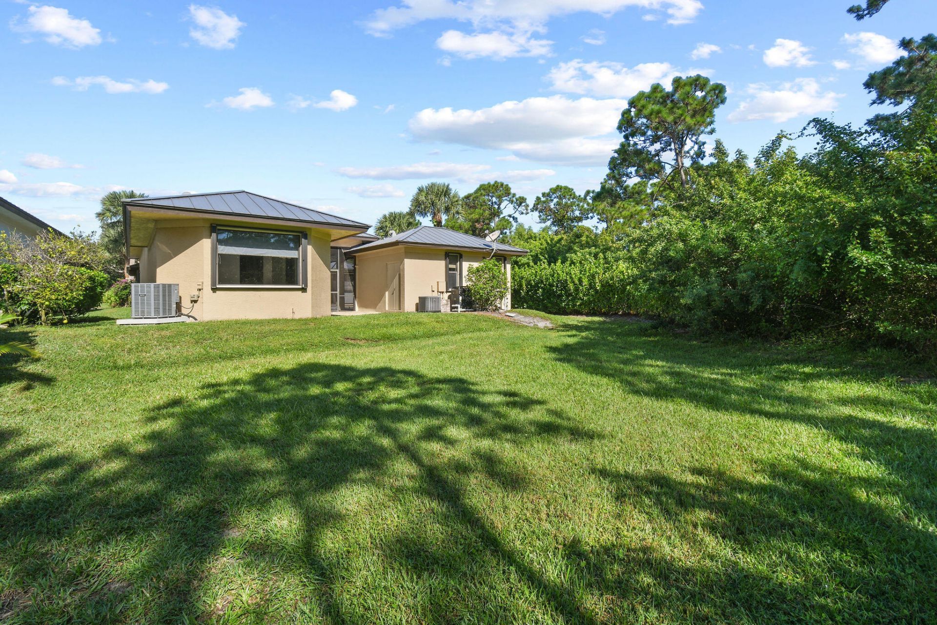 10405 SE Slash Pine Court, Hobe Sound, FL 33455 Photo