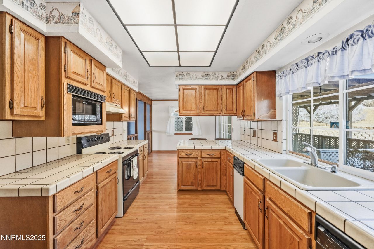 5895 Gentry Lane, Carson City, NV 89701 Photo