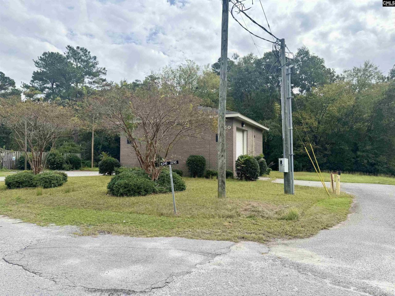 200 Clarkson Street Photo 4