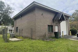 200 Clarkson Street photo 4