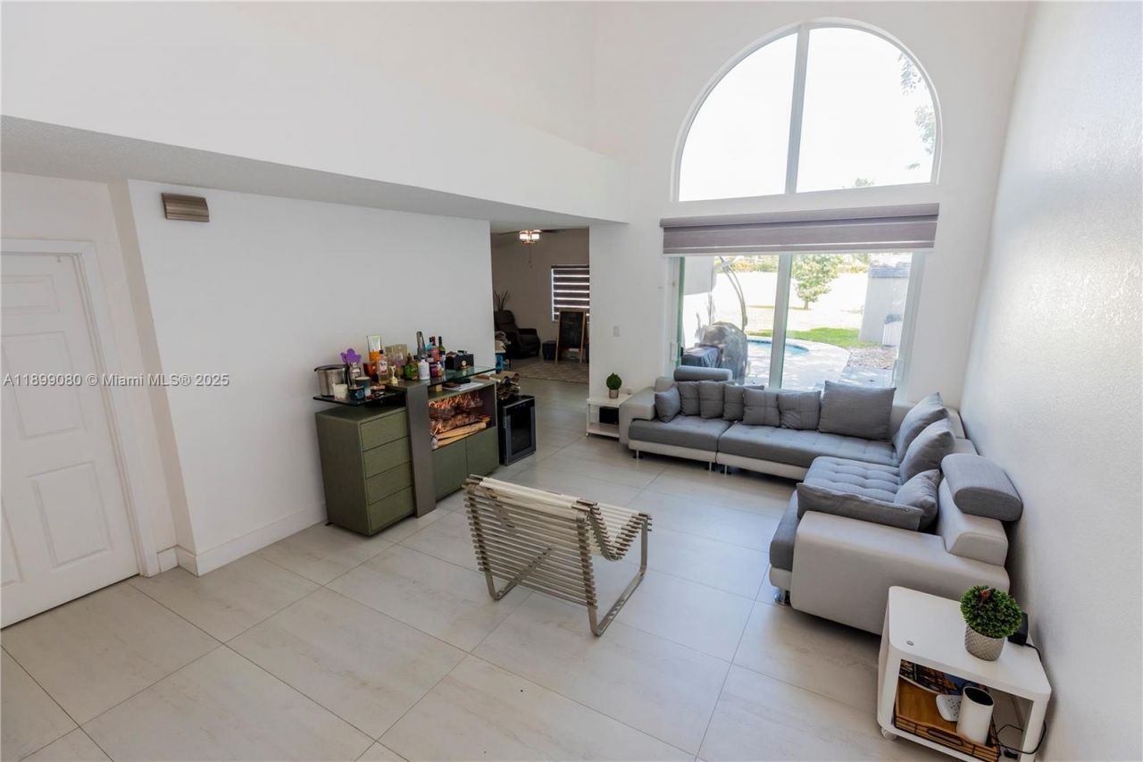 4156 Sapphire Ter, Weston, FL 33331 Photo