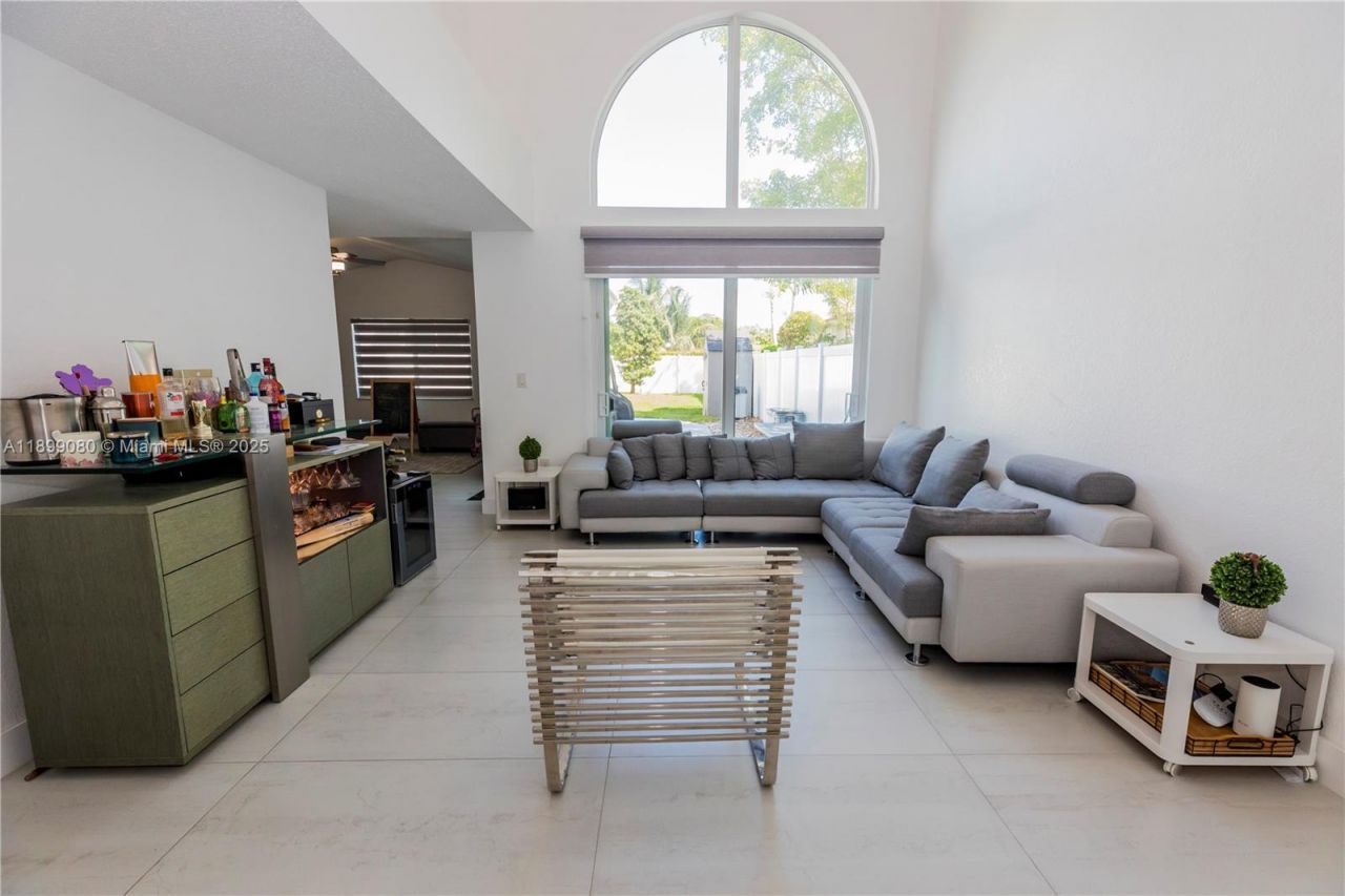 4156 Sapphire Ter, Weston, FL 33331 Photo