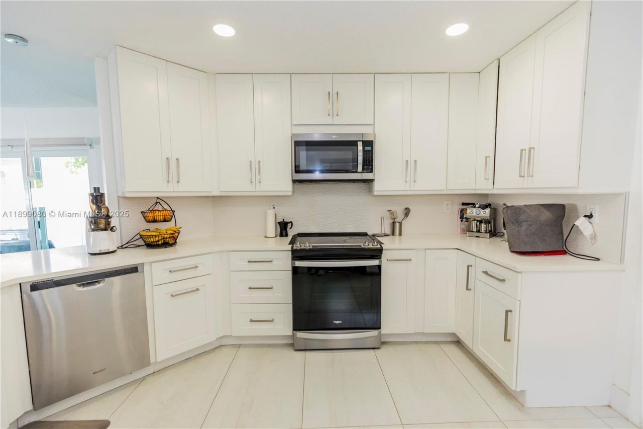 4156 Sapphire Ter, Weston, FL 33331 Photo