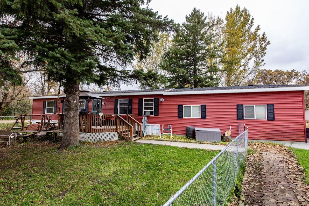 18 Horseshoe Bend, Horace, ND 58047 Main Photo