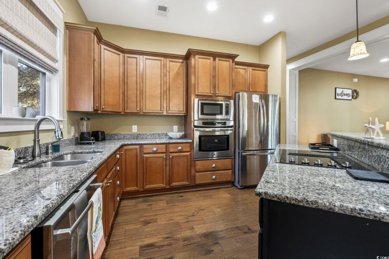 494 Banyan Place Photo 10