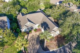 494 Banyan Place photo 4