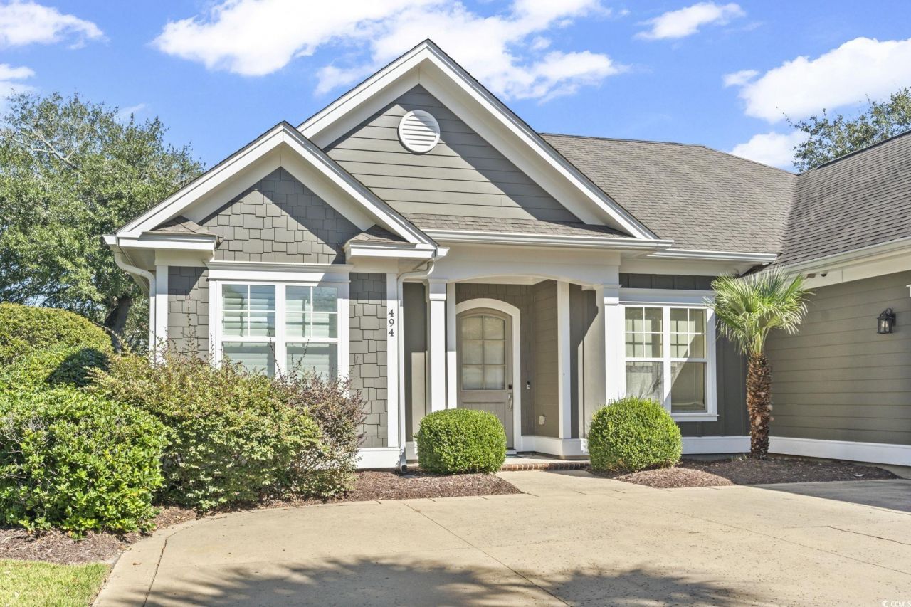 494 Banyan Place Photo 32