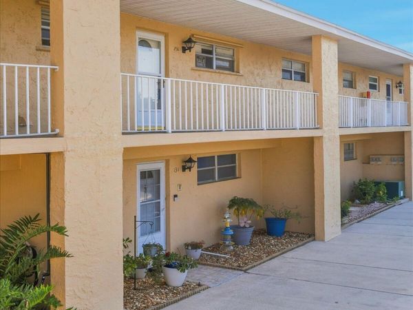 2135 N Courtenay Parkway, Unit D231, Merritt Island, FL 32953