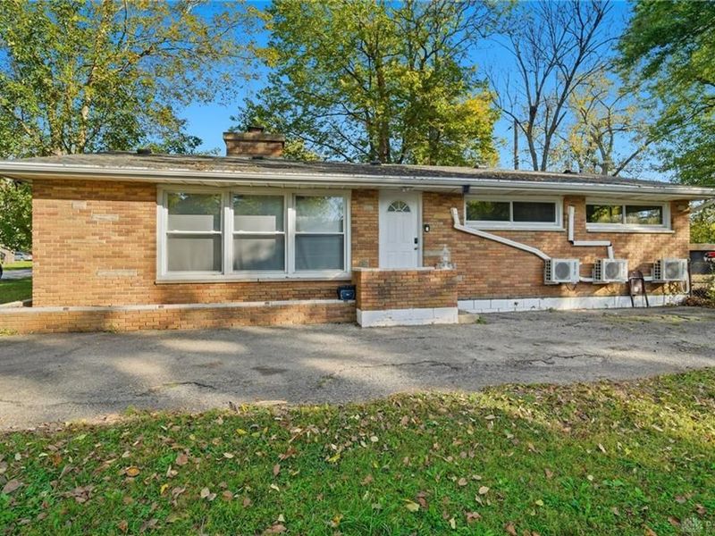 122 Lake Shore Drive, Medway, OH 45341 Photo 2