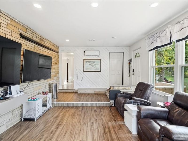 122 Lake Shore Drive, Medway, OH 45341 Photo 9