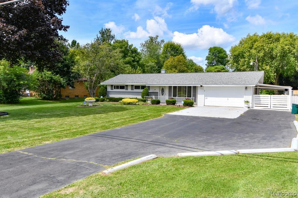 6443 Richfield Road, Genesee Township, MI 48506 Main Photo