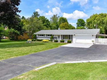 6443 Richfield Road, Genesee Twp, MI 48506