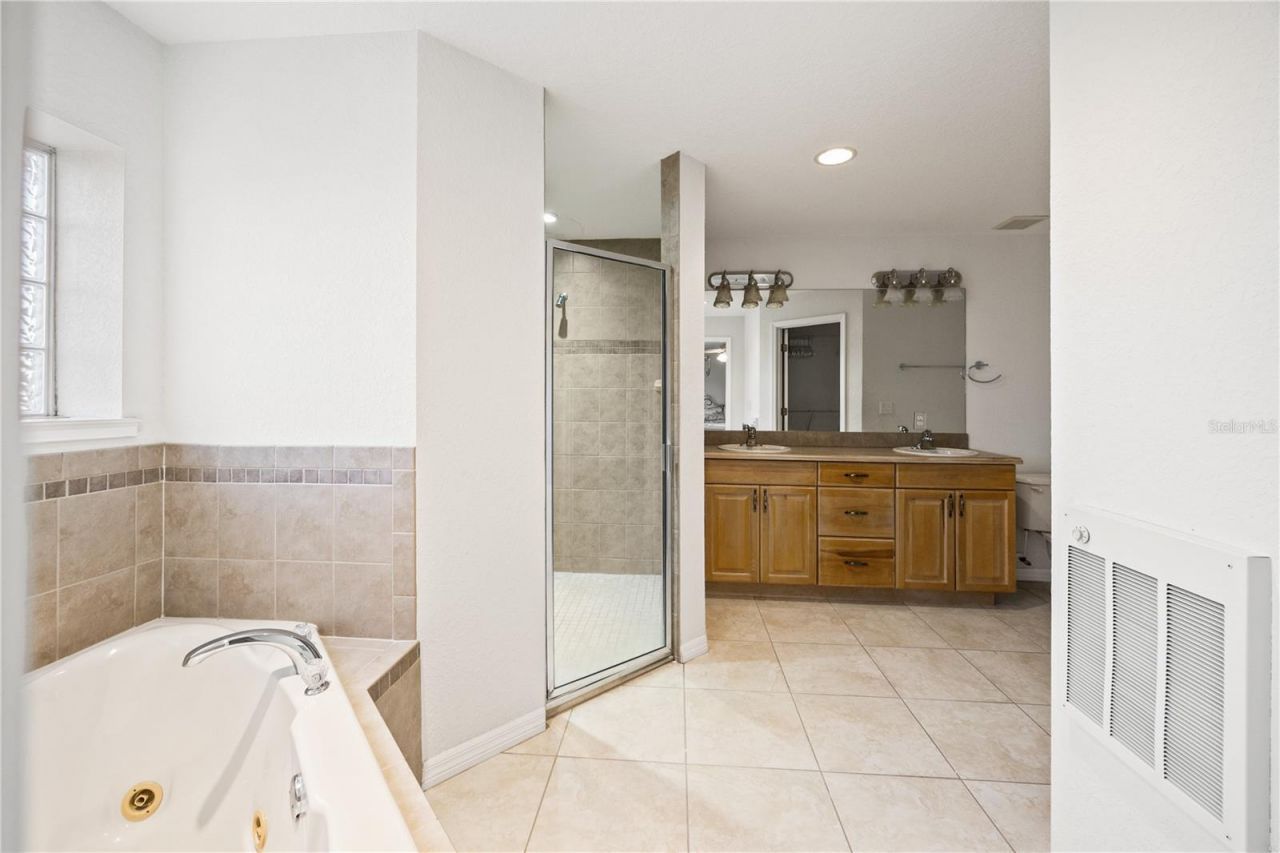 6208 SE 54th Trail, Center Hill, FL 33514 Photo