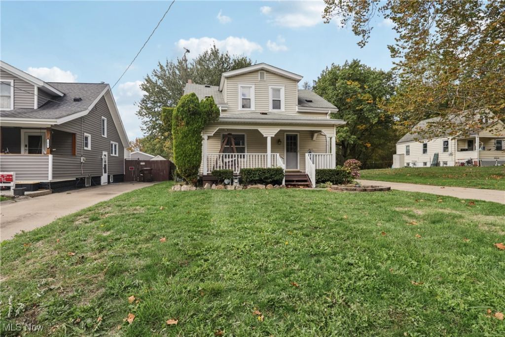 1674 Betz Drive, Akron, OH 44306 Main Photo