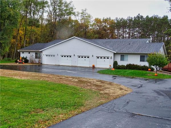 1109 E Laneville Avenue, Unit C, Durand, WI 54736