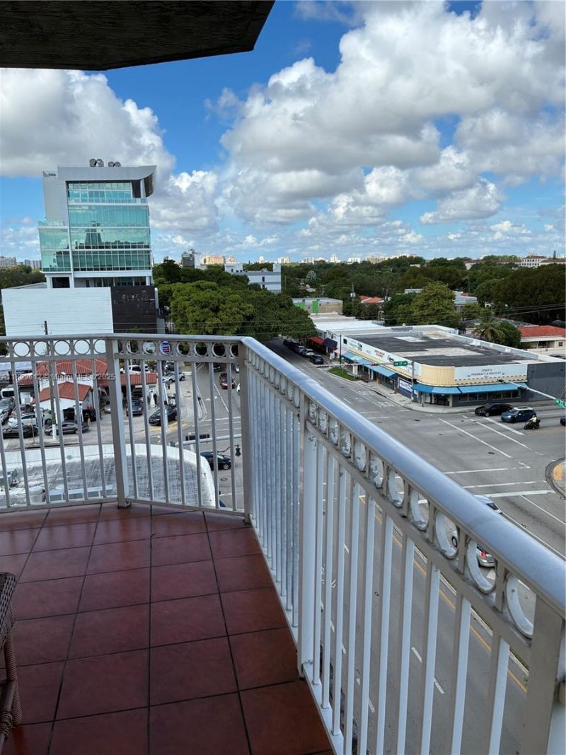 1650 Coral Way, Unit 808, Miami, FL 33145 Photo