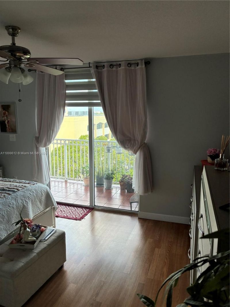 1650 Coral Way, Unit 808, Miami, FL 33145 Photo