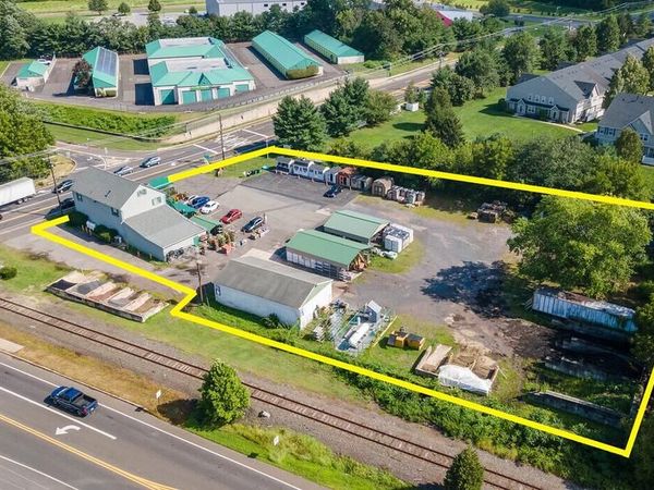 100 ARK ROAD, MOUNT LAUREL, NJ 08054