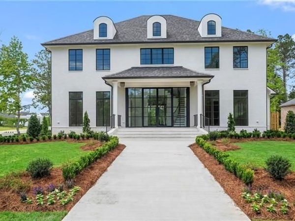 136 LINNETTE Lane, Mandeville, LA 70471