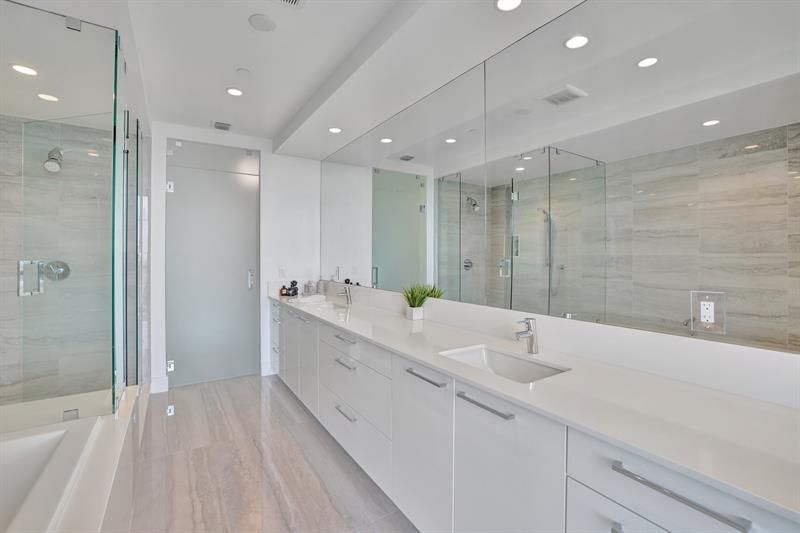 100 E Las Olas Boulevard, Unit 4301, Fort Lauderdale, FL 33301 Photo