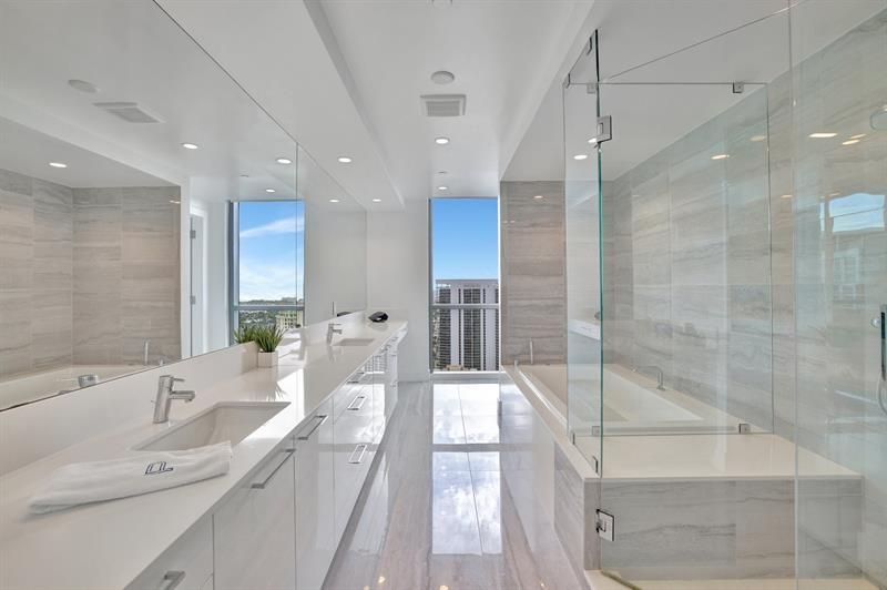 100 E Las Olas Boulevard, Unit 4301, Fort Lauderdale, FL 33301 Photo