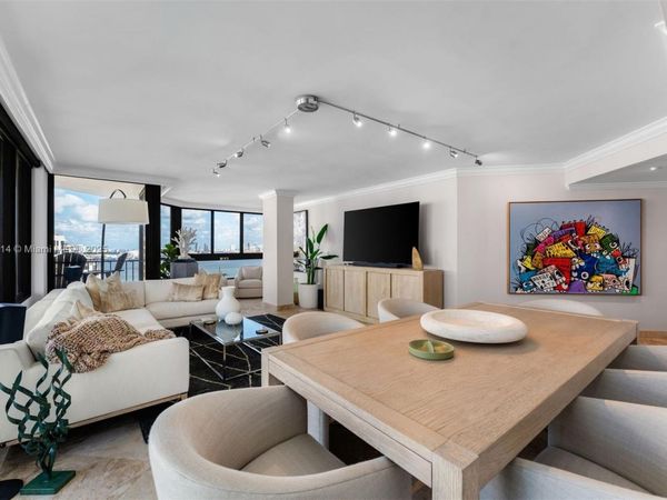 520 Brickell Key Dr, Unit A1716, Miami, FL 33131