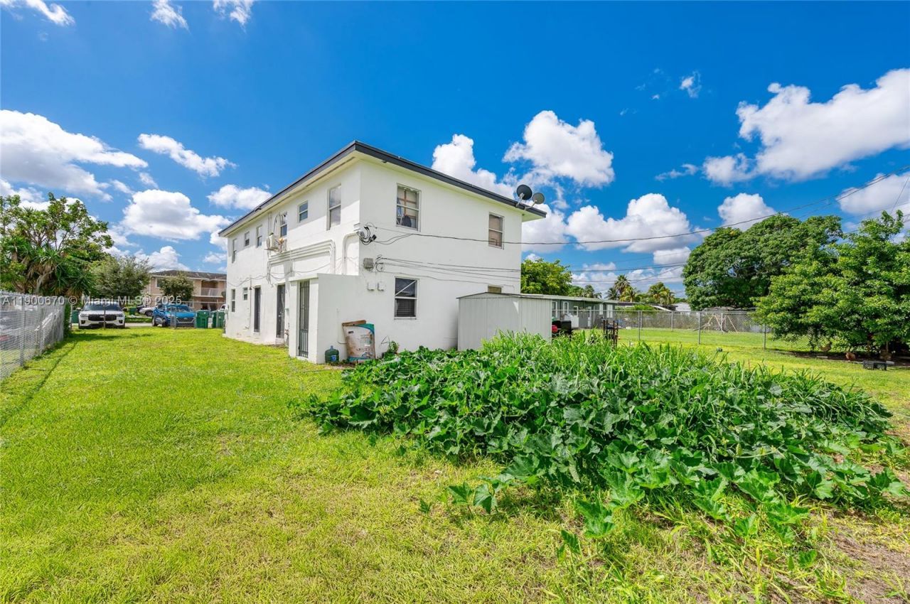 10015 SW 170th Ter, Unit 2, Miami, FL 33157 Photo