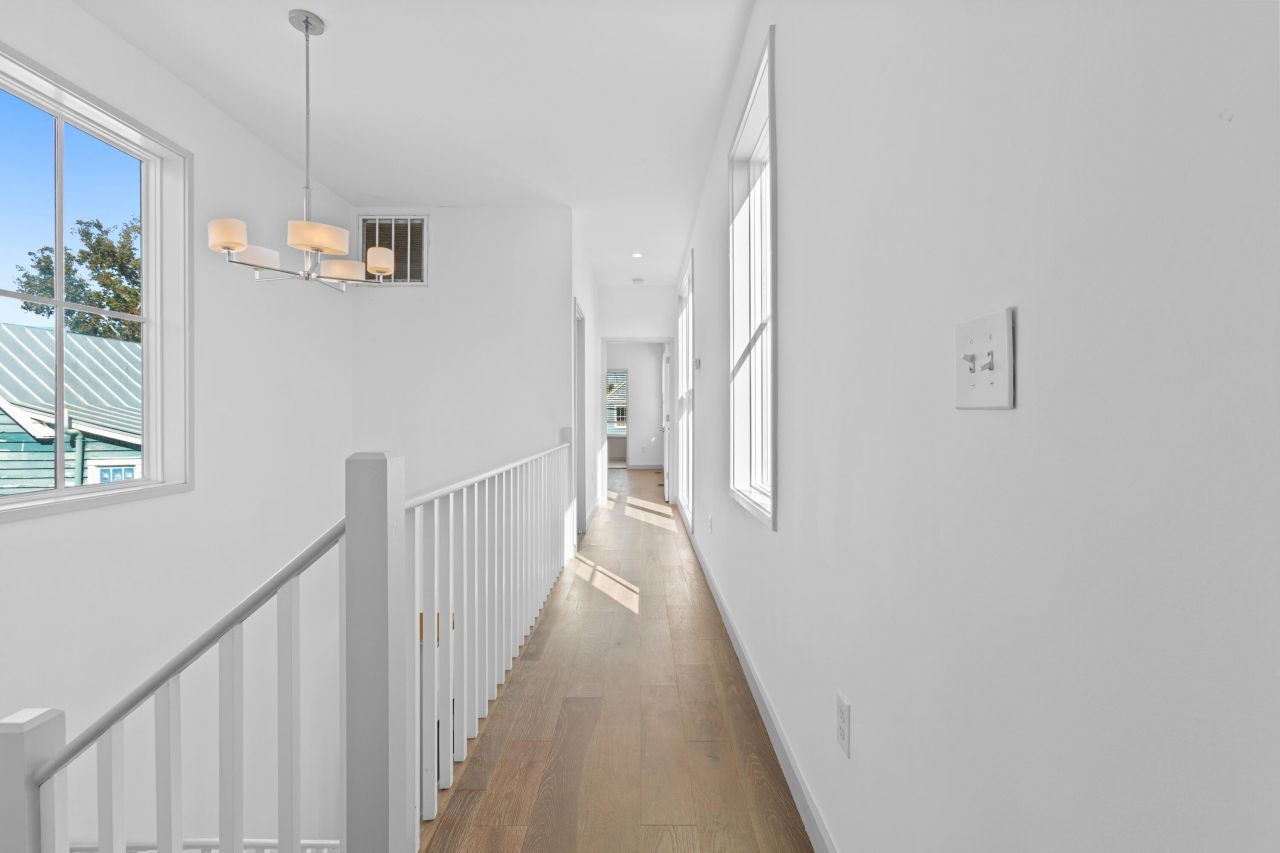 29 Hanover Street Photo 16