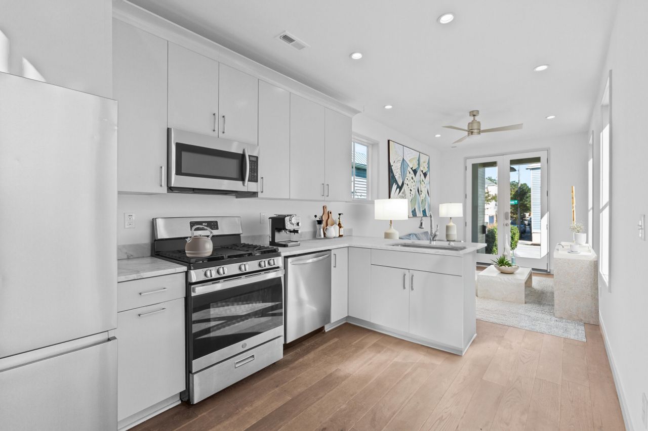 29 Hanover Street Photo 8