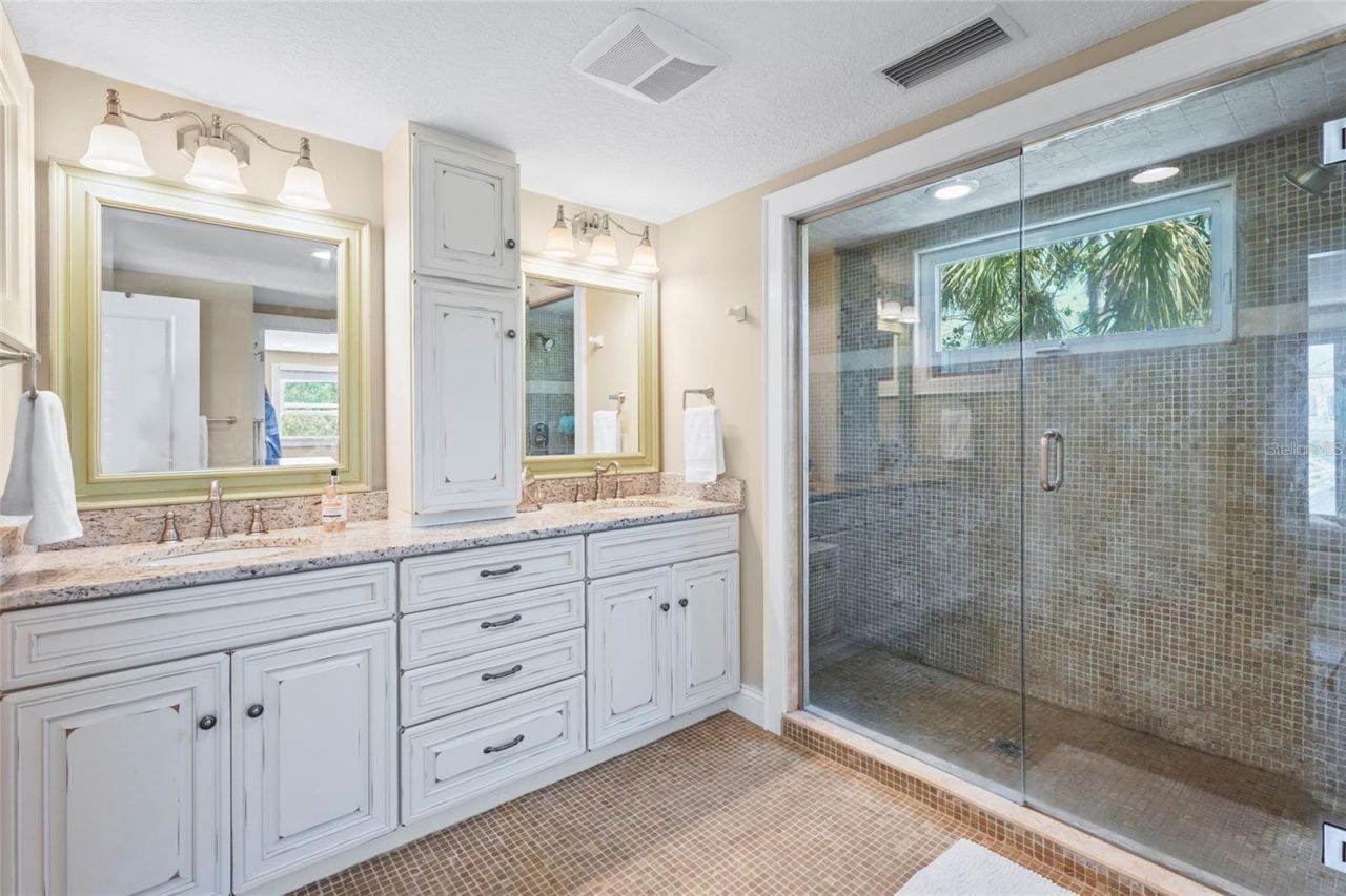 111 Faubel Street, Sarasota, FL 34242 Photo