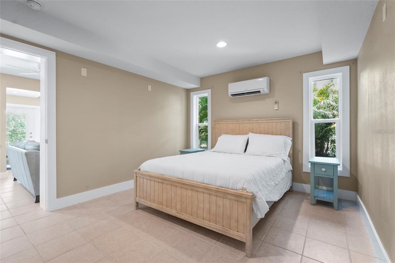 111 Faubel Street, Sarasota, FL 34242 Photo