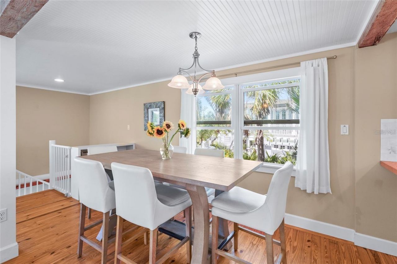 111 Faubel Street, Sarasota, FL 34242 Photo