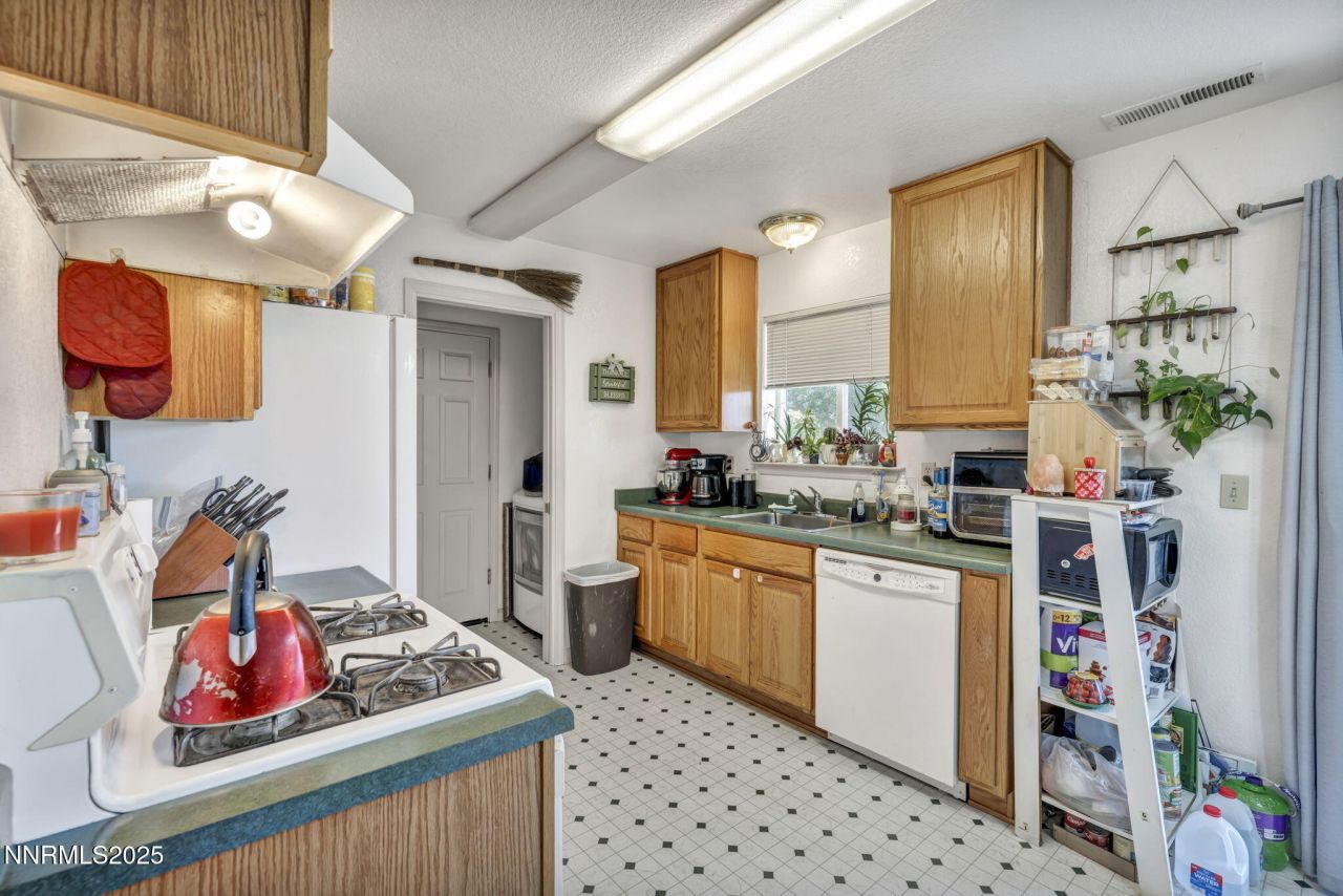 1421 Mission Street, Unit 1 & 2, Gardnerville, NV 89410 Photo