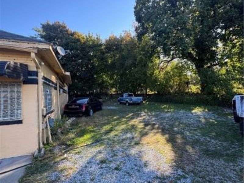 1379 S Main Street, Akron, OH 44301 Photo 7